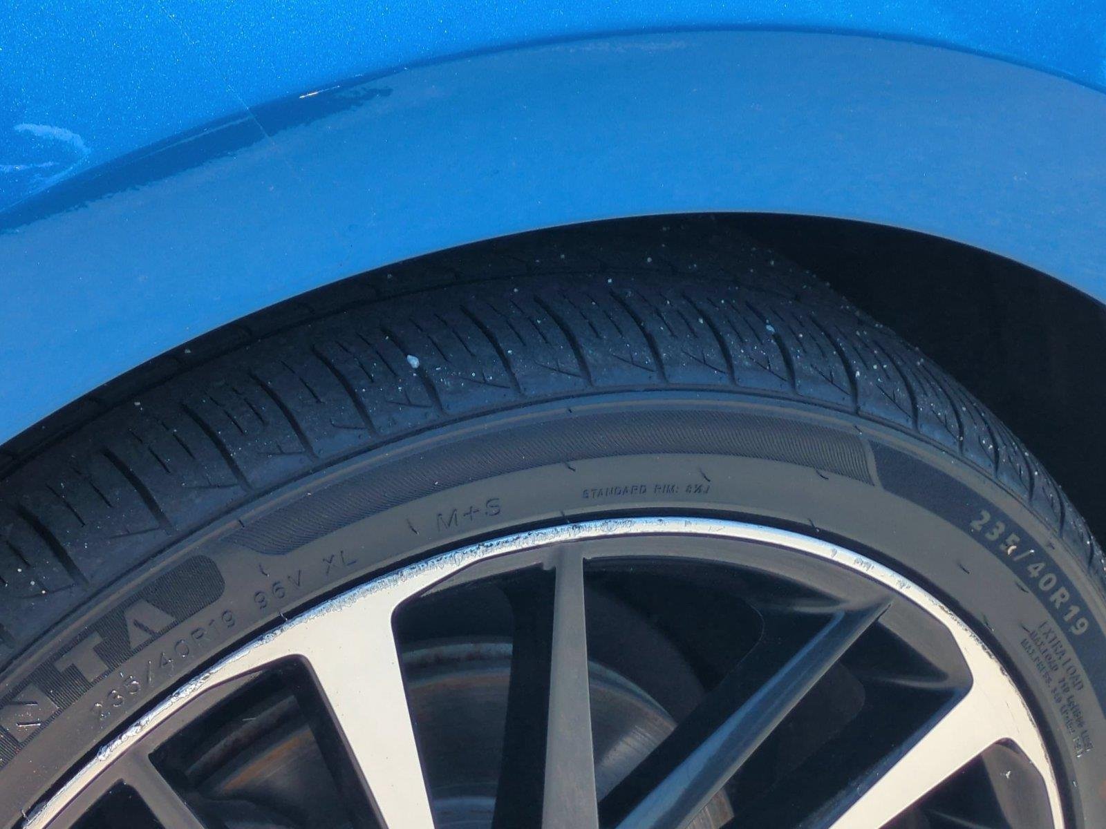 Used 2019 Blue Streak/Midnight Black Metallic Toyota XSE image 13