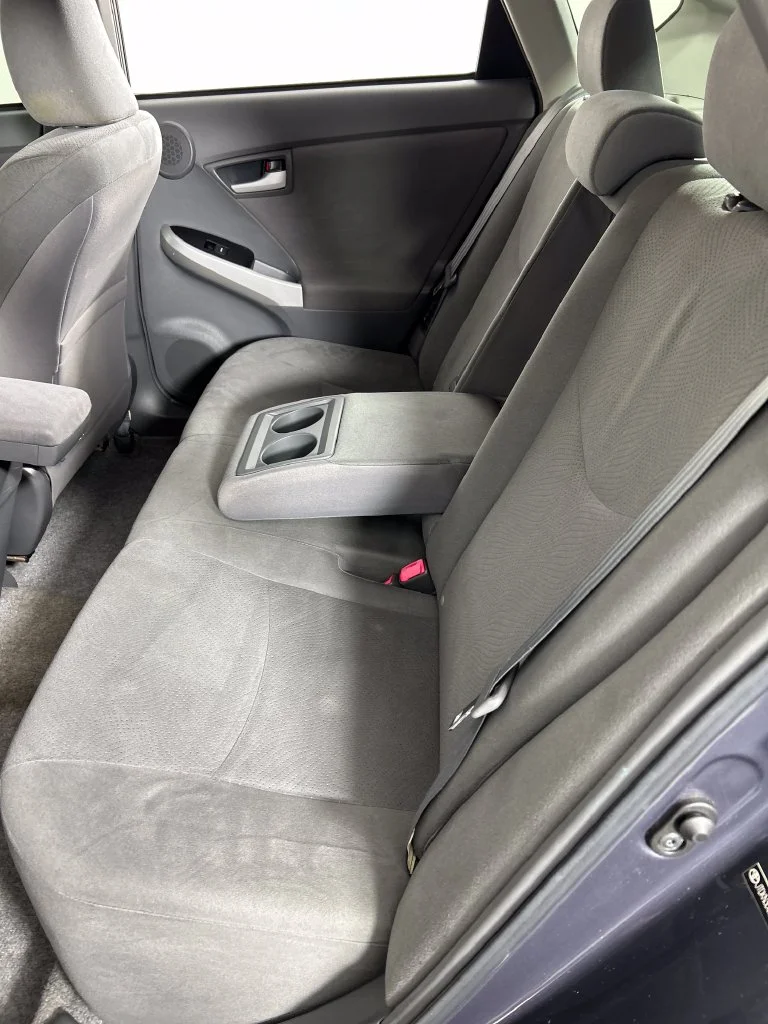 Used 2010 Blue Toyota  image 17