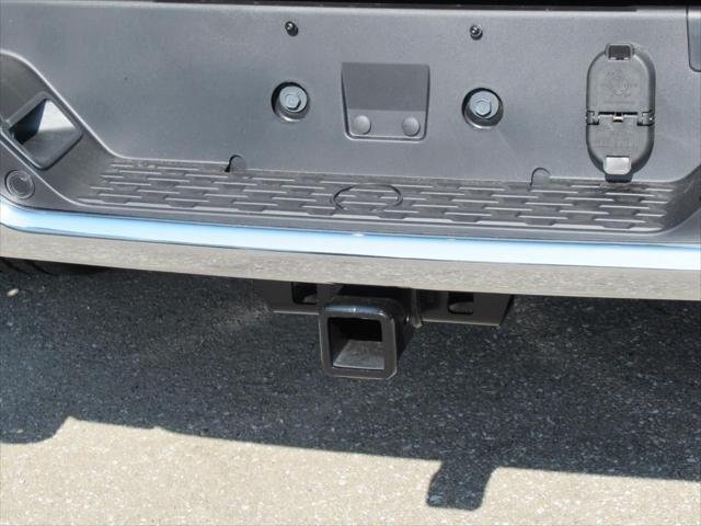 New 2026 Serrano-Green Metallic Exterior Paint RAM LARAMIE image 33