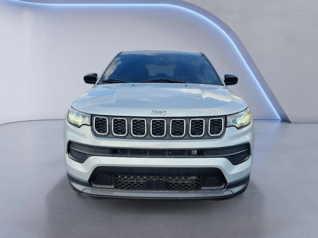 Used 2025 Silver Zynith Metallic Clearcoat Jeep Sport image 2