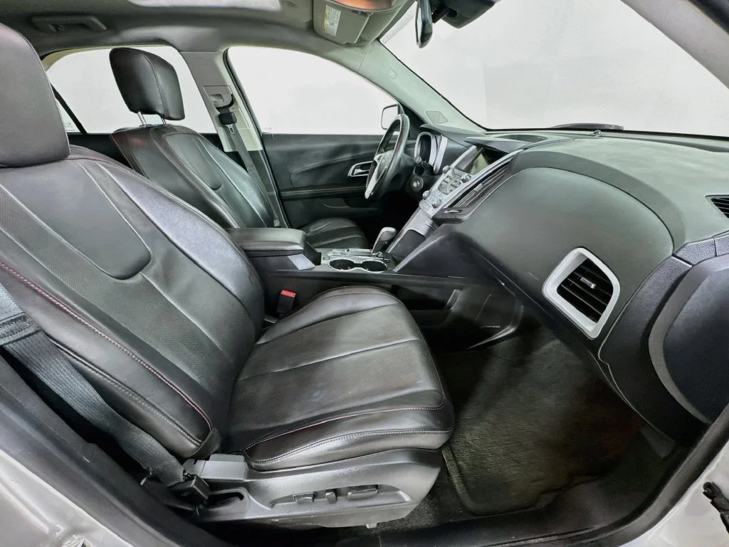 Used 2015 Silver Chevrolet LTZ image 34