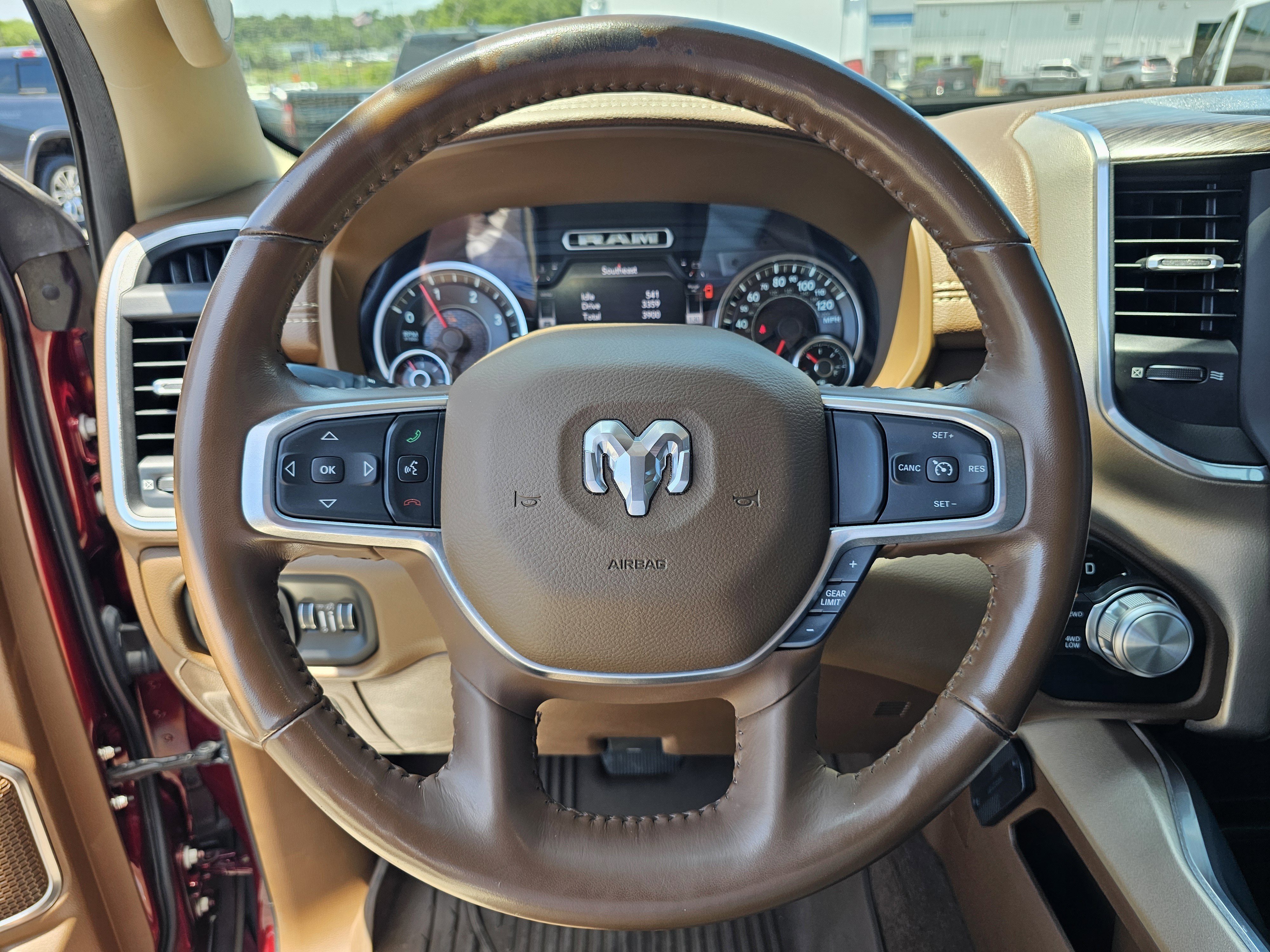 Used 2020 Delmonico Red Pearlcoat Ram Laramie image 20