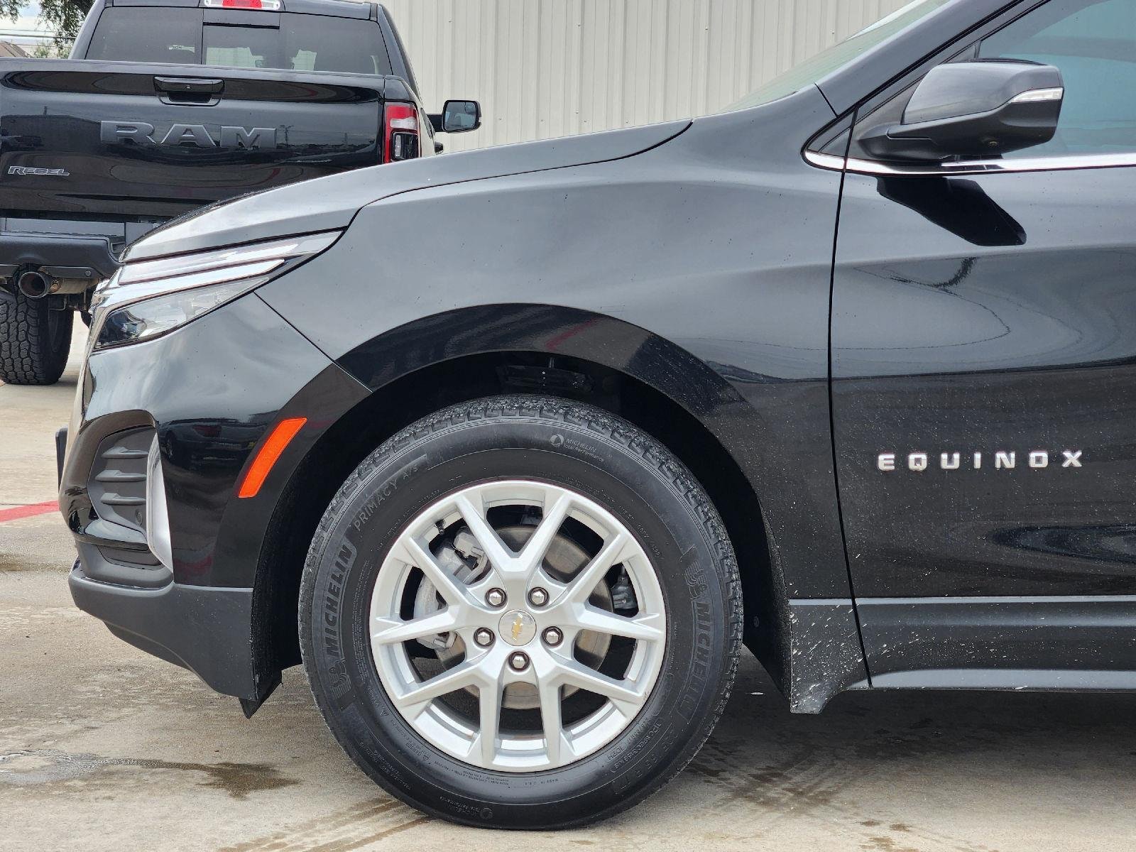 2022 Chevrolet Equinox photo 9 of 33