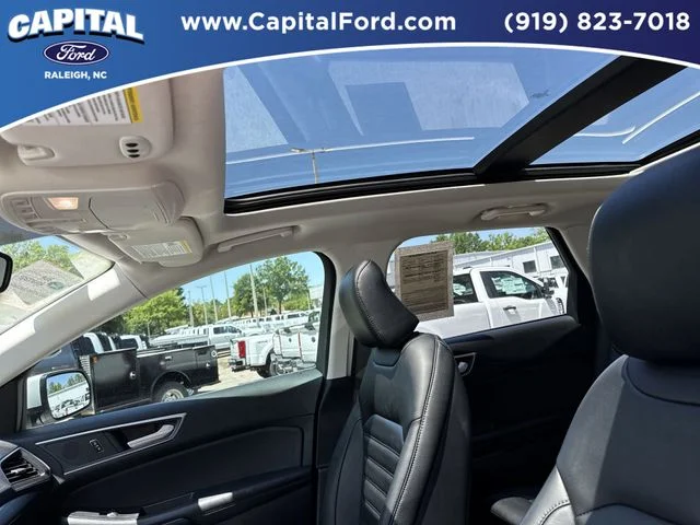 Used 2024 White Ford SEL image 22