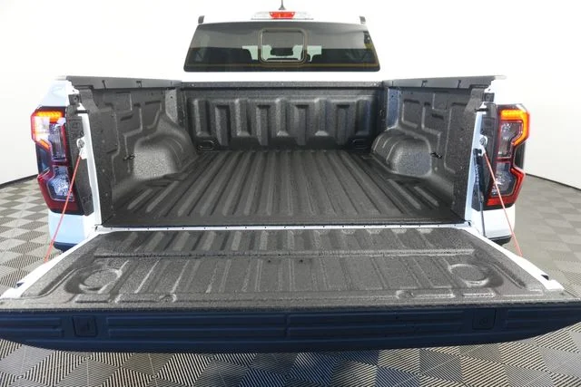 New 2026 Oxford White Ford Lariat® image 24