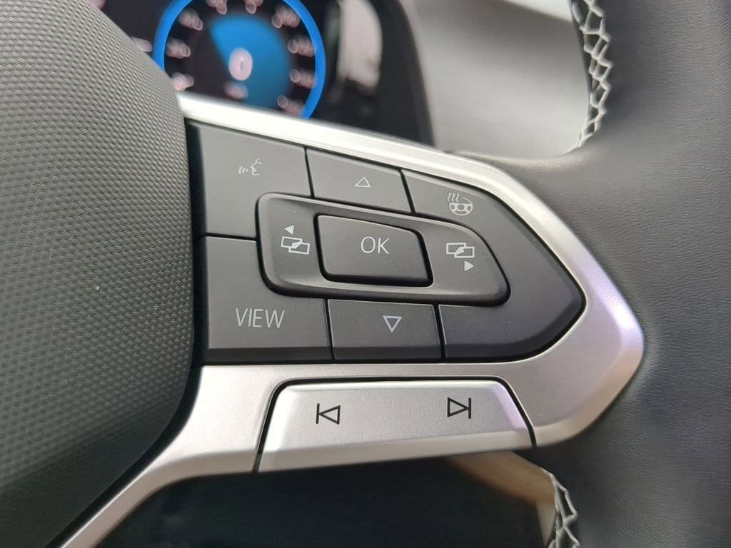 New 2026  Volkswagen 2.0T SE w/Technology image 29