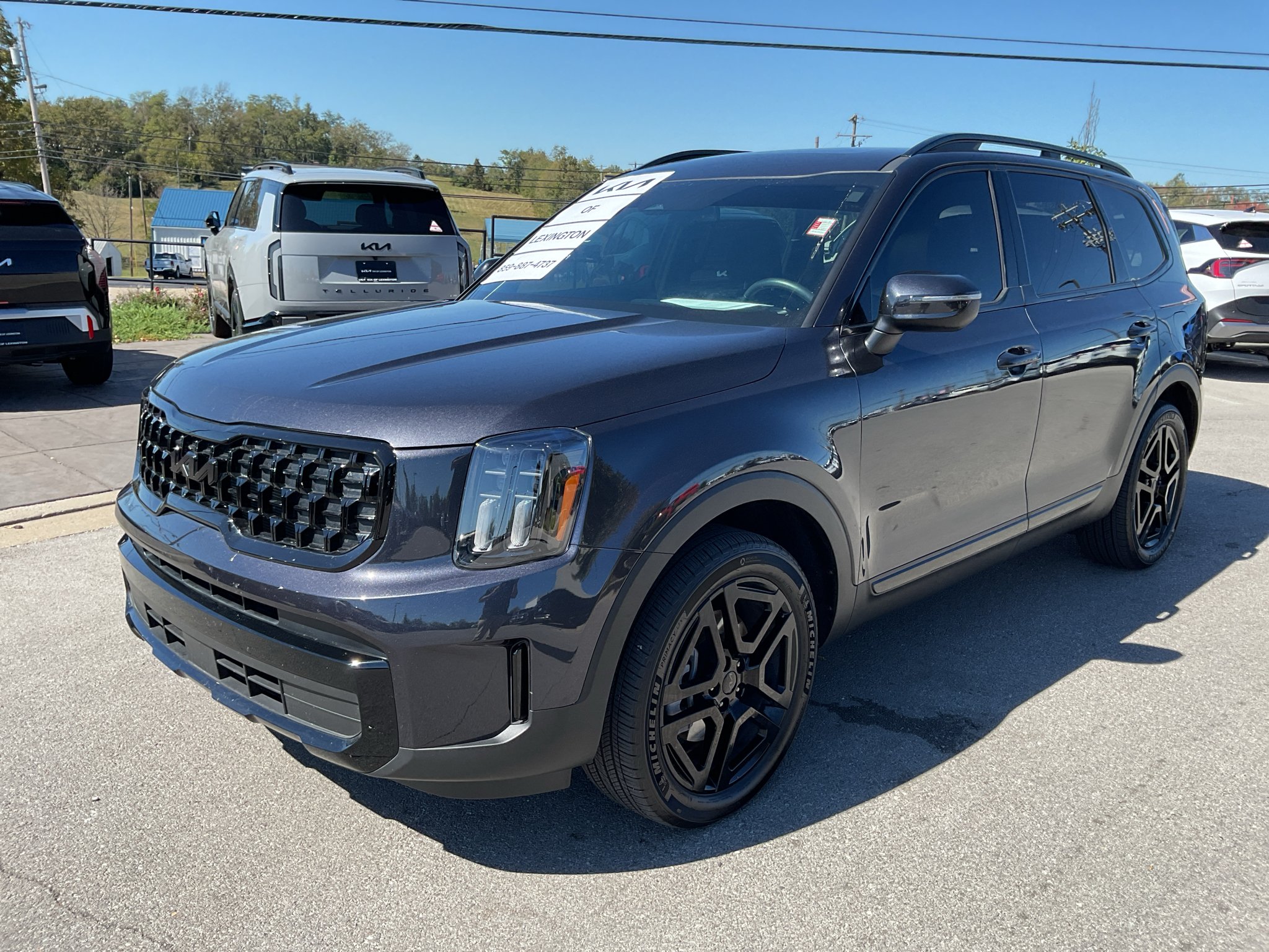 Used 2025 Panthera Metal Kia EX X-Line image 4