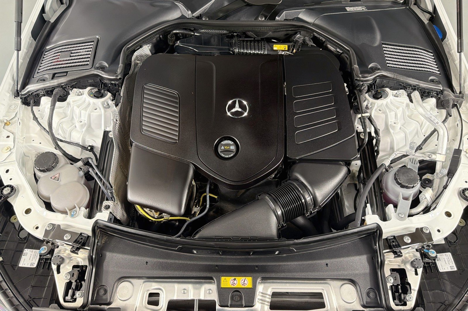 Certified Used 2026 Polar White Mercedes-Benz C 300 image 13