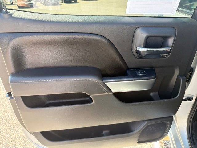 Used 2016 Silver Ice Metallic Chevrolet LT image 14