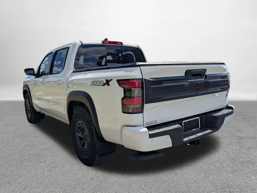 New 2026 White Nissan PRO-X image 5