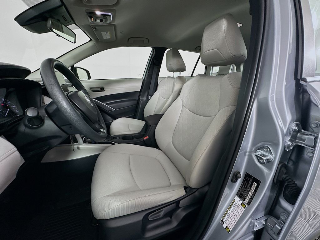 Used 2025 Silver Toyota L image 21