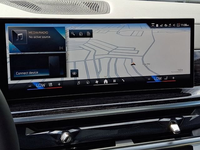 New 2026 Skyscraper Grey Metallic BMW xDrive50e image 15