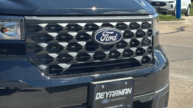 New 2026 Black Ford XLT image 3