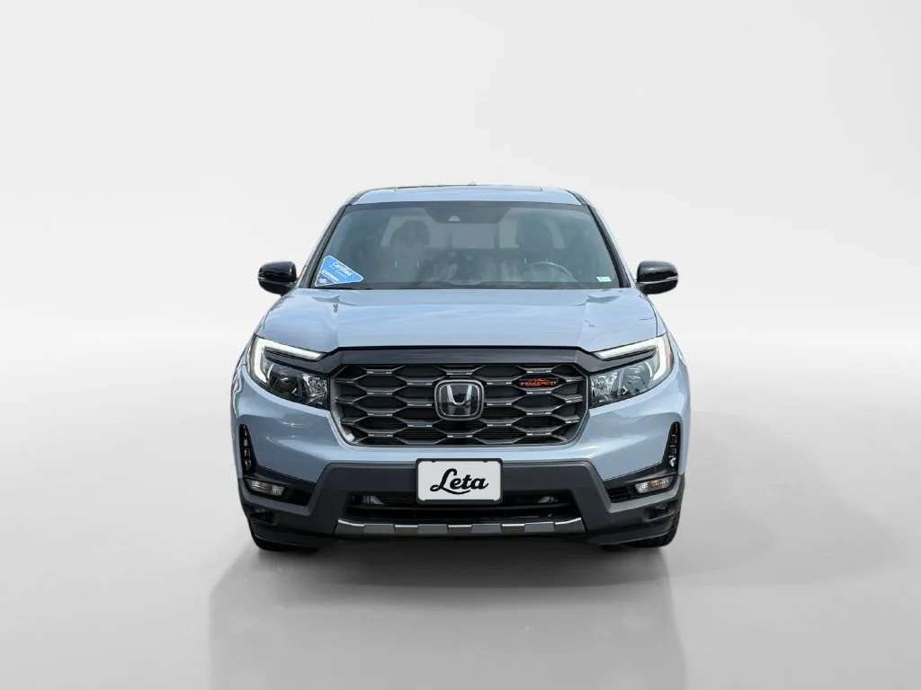 Certified Used 2025 Sonic Gray Pearl Honda AWD TRAILSPORT image 8