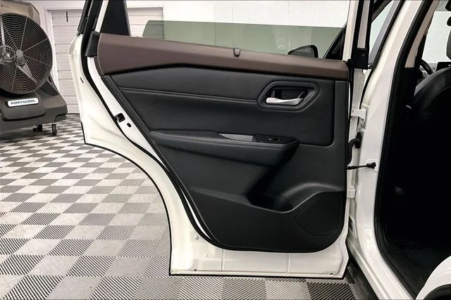 Used 2023 Pearl White Tricoat Nissan SV image 23