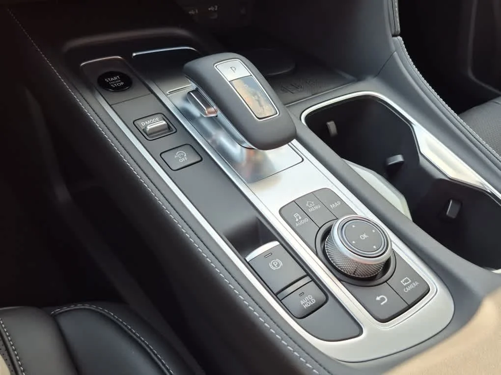 New 2027 MINERAL BLACK INFINITI Sport AWD image 15