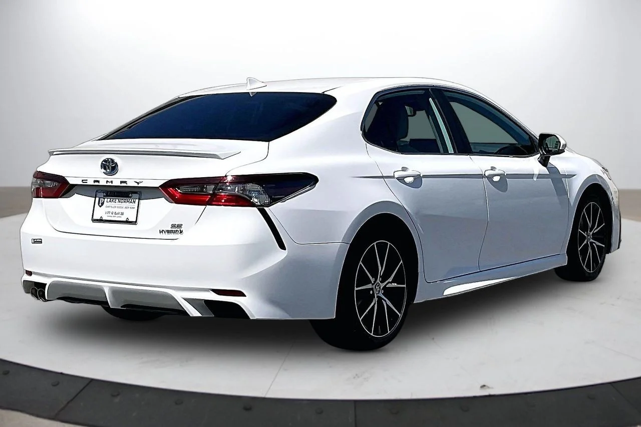 Used 2024 White Toyota SE image 8
