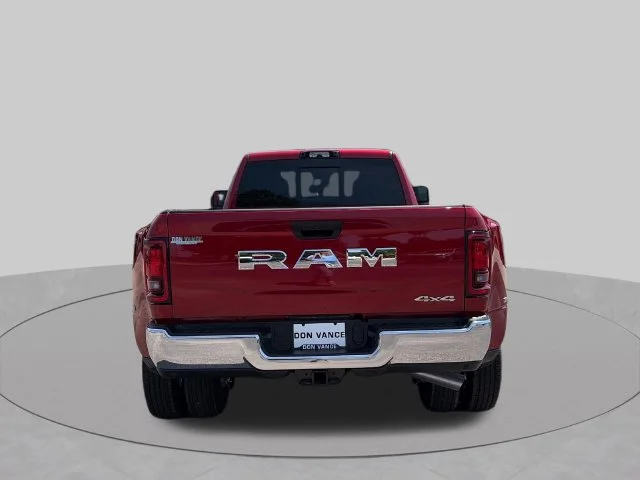 New 2026 Molten Red Pearl-Coat Exterior Paint RAM Tradesman image 4