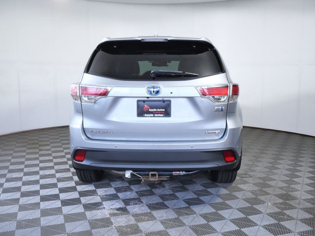 Used 2016 Silver Toyota Limited Platinum image 7