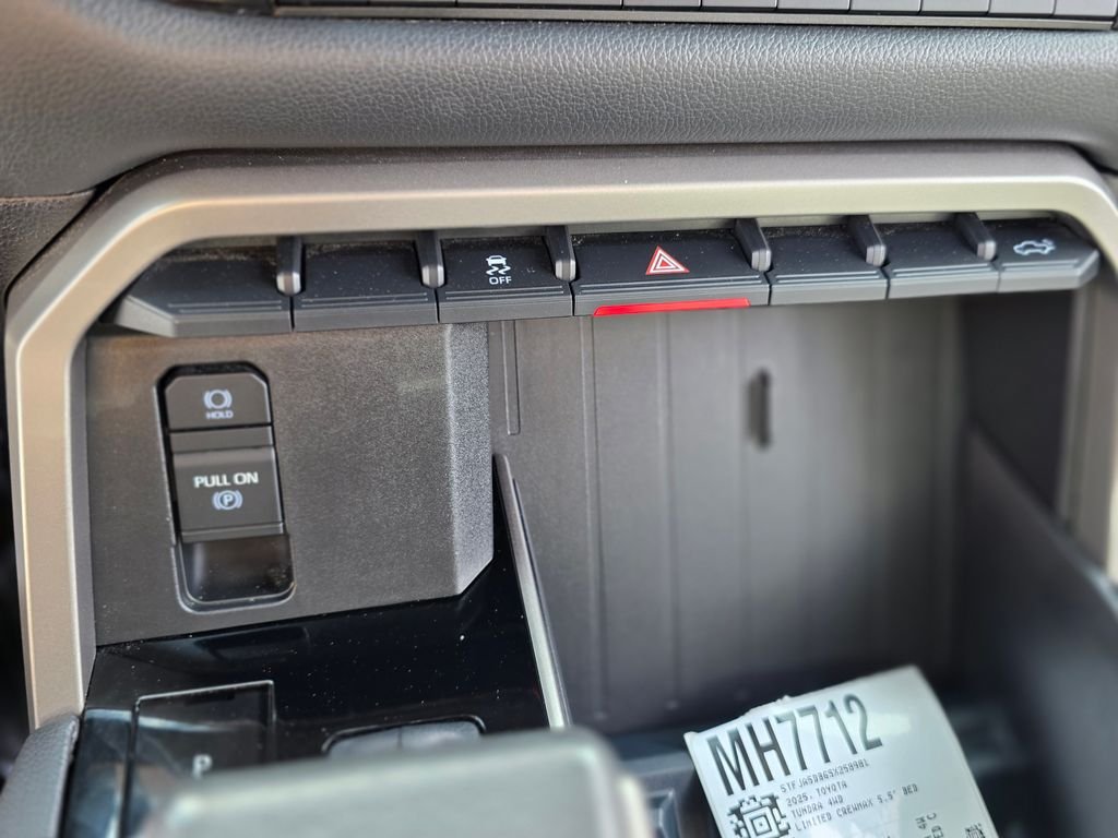 2025 Toyota Tundra Limited - Photo 32
