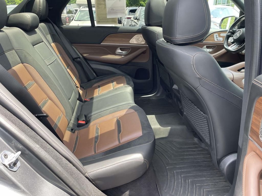 Used 2024 Selenite Gray Metallic Mercedes-Benz GLE 53 AMG® image 19