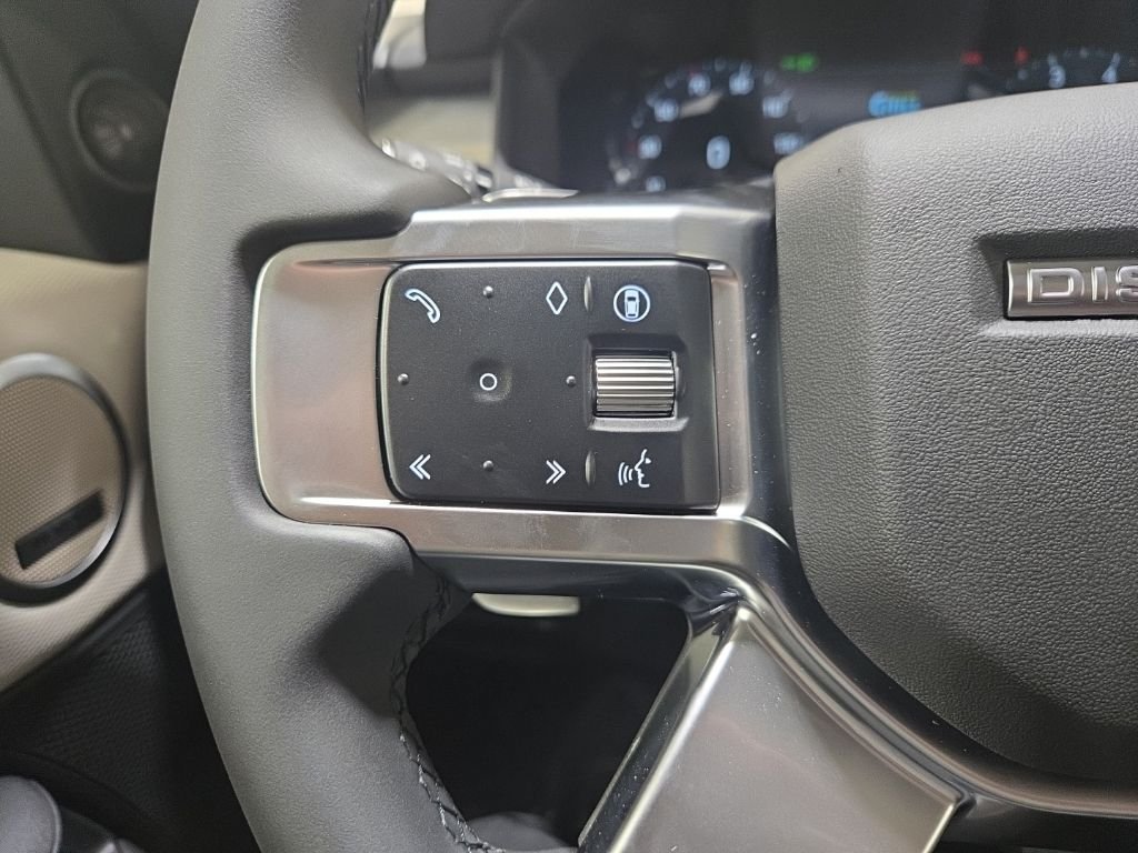 New 2026 Sedona Red Land Rover Gemini Edition image 12