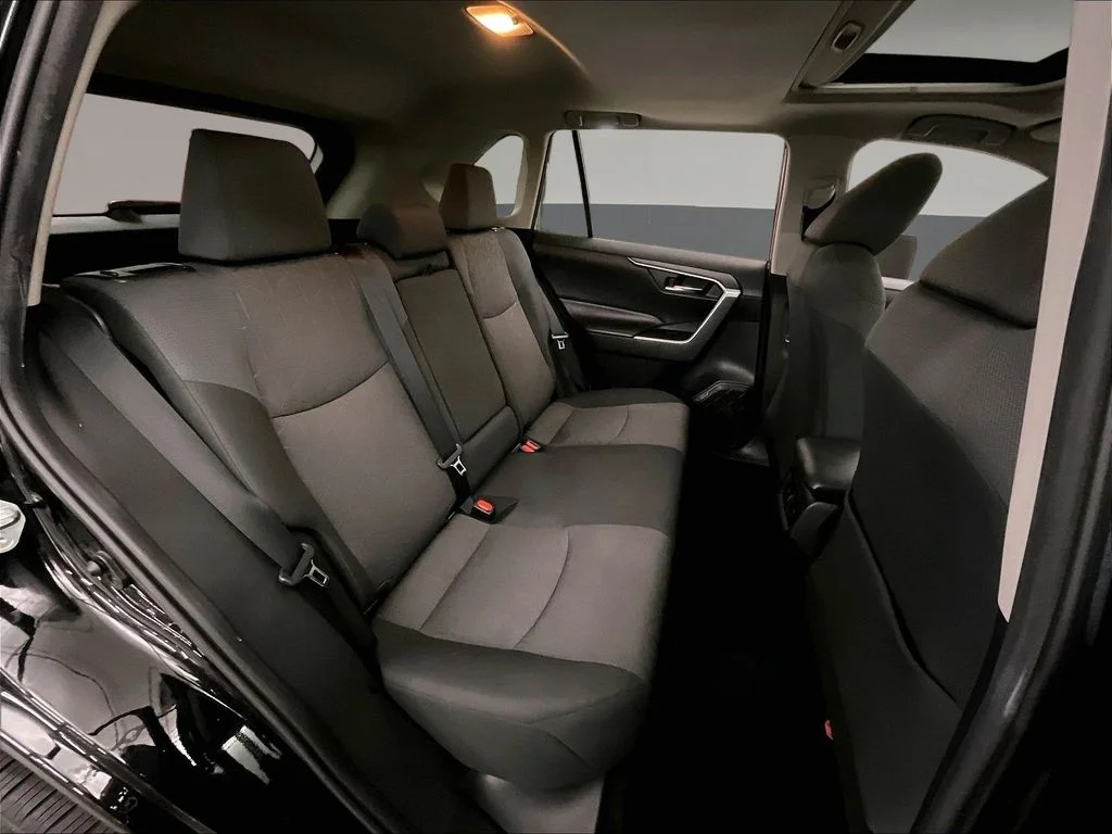 Used 2019 Black Toyota XLE image 31