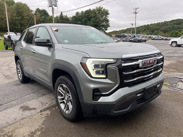 Used 2025 Silver GMC Elevation image 2