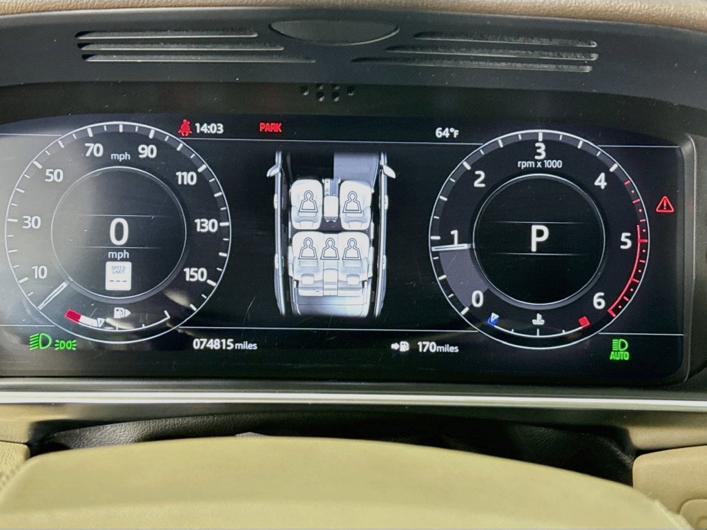 Used 2018 Gray Land Rover HSE image 13