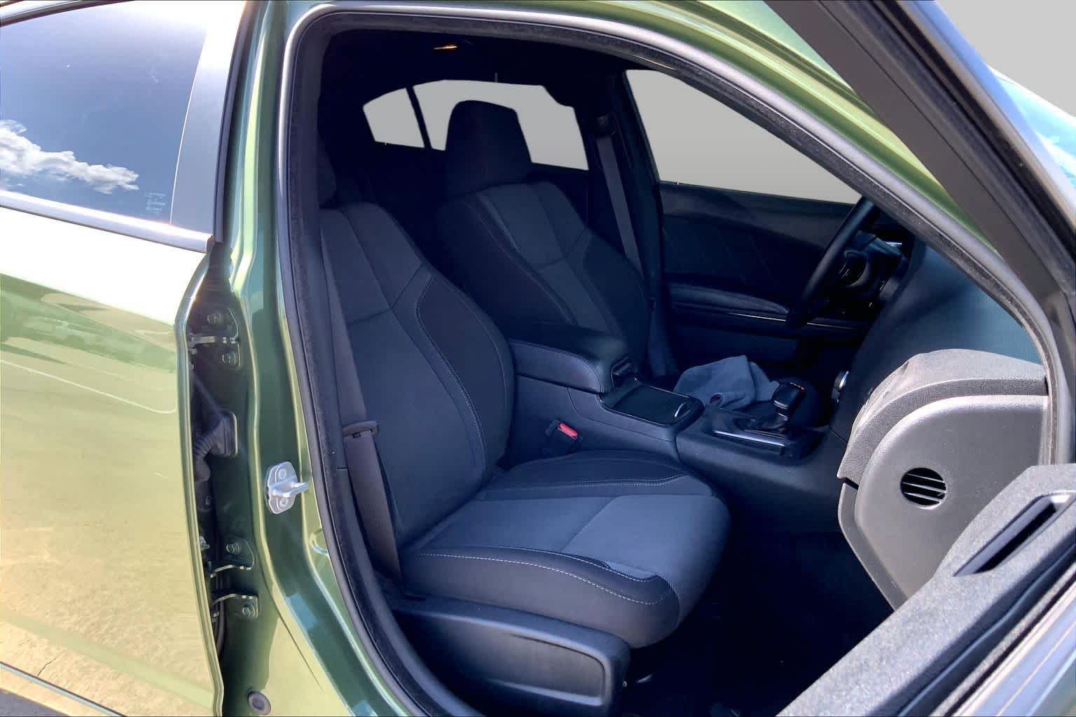 Used 2021 F8 Green Dodge SXT image 8