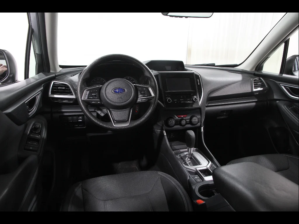Used 2019 Ice Silver Metallic Subaru Base image 6