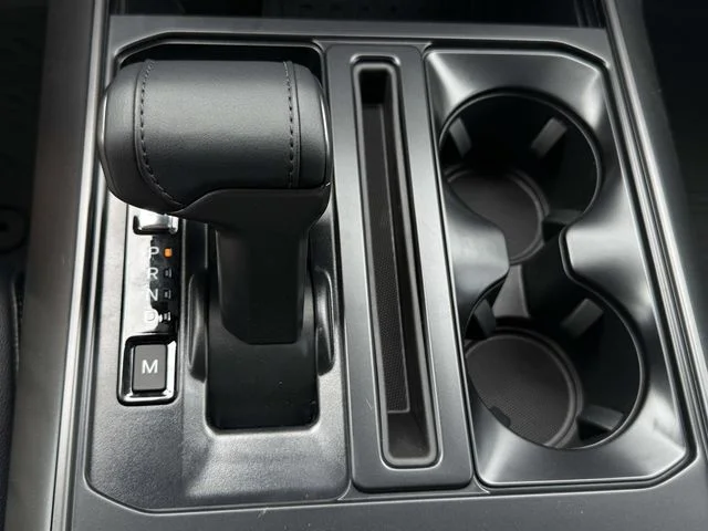 New 2026 Avalanche Ford Lariat® image 17