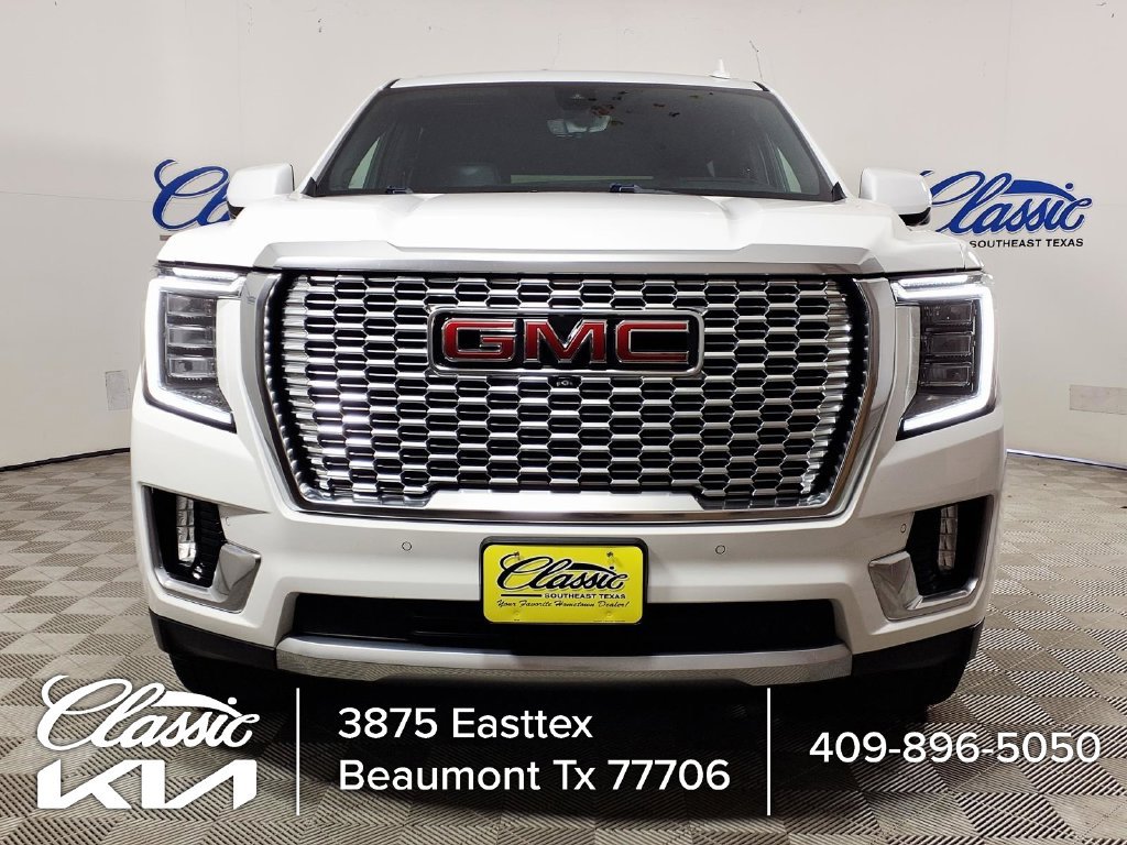 Used 2021 White GMC Denali image 3