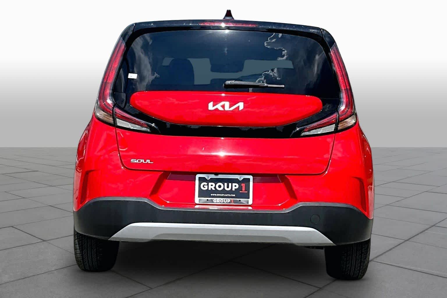 Used 2023 Inferno Red Kia LX image 5