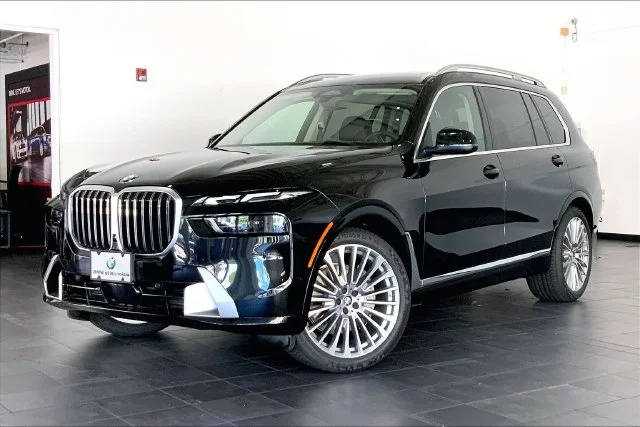 2027 BMW X7