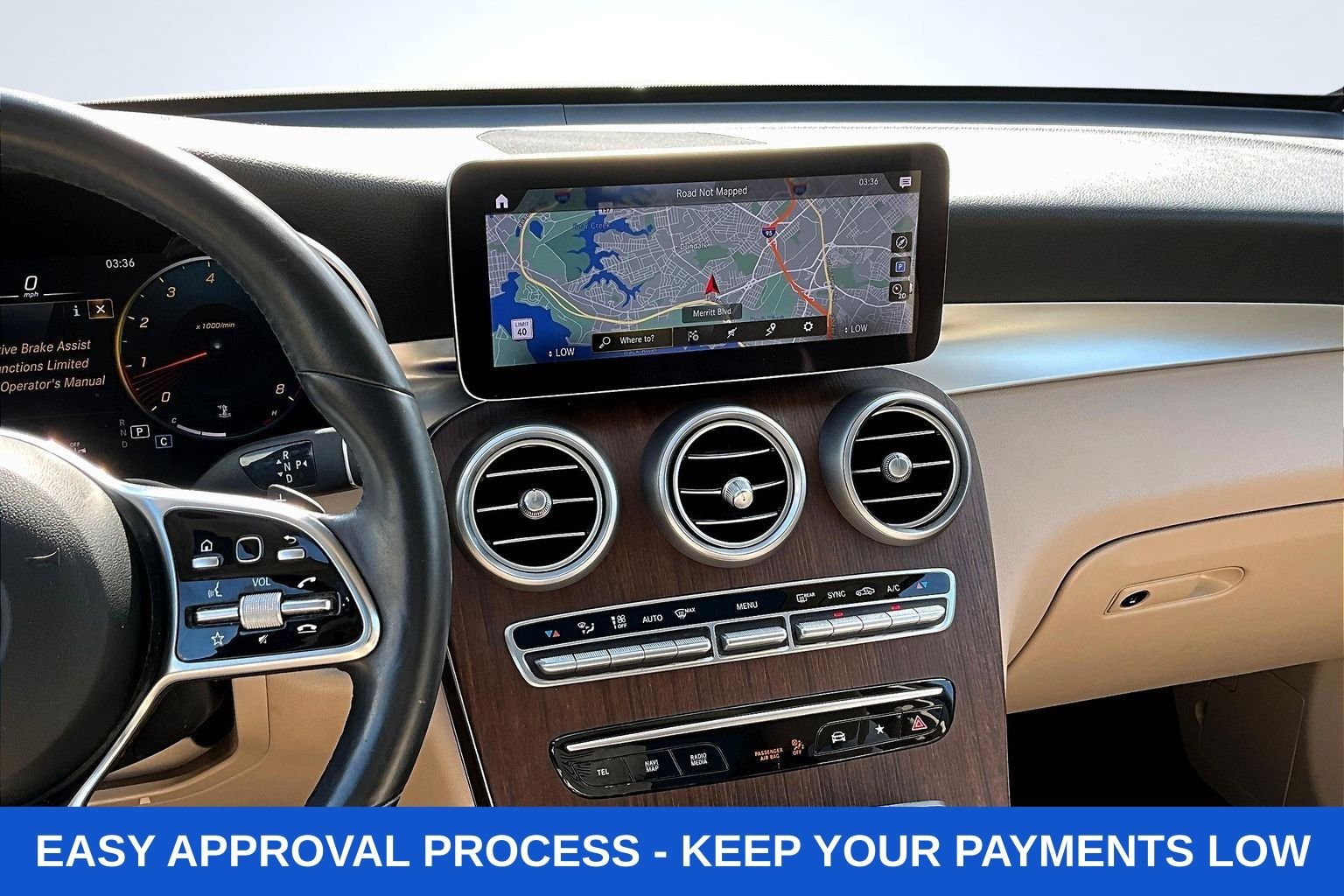 Used 2020 White Mercedes-Benz GLC 300 image 7