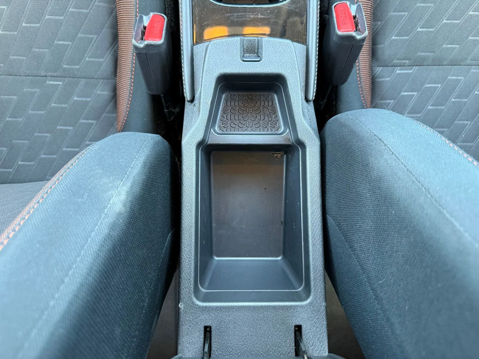 2024 Nissan Kicks SR - Photo 28