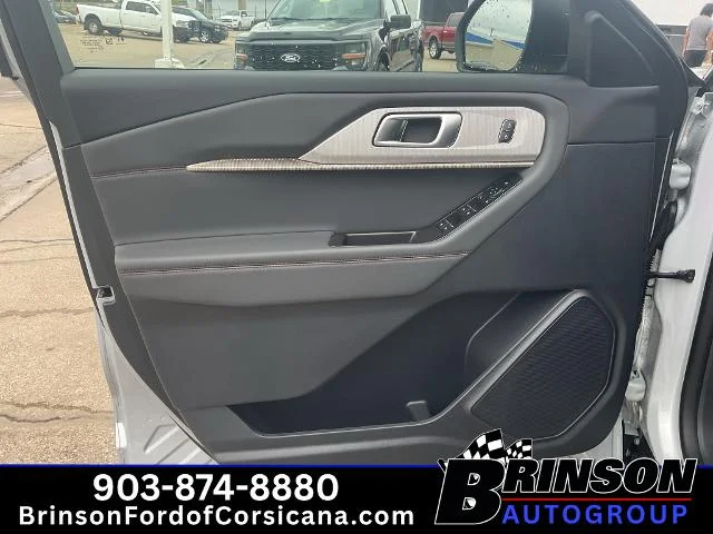 New 2026 Space White Metallic Ford Active image 28