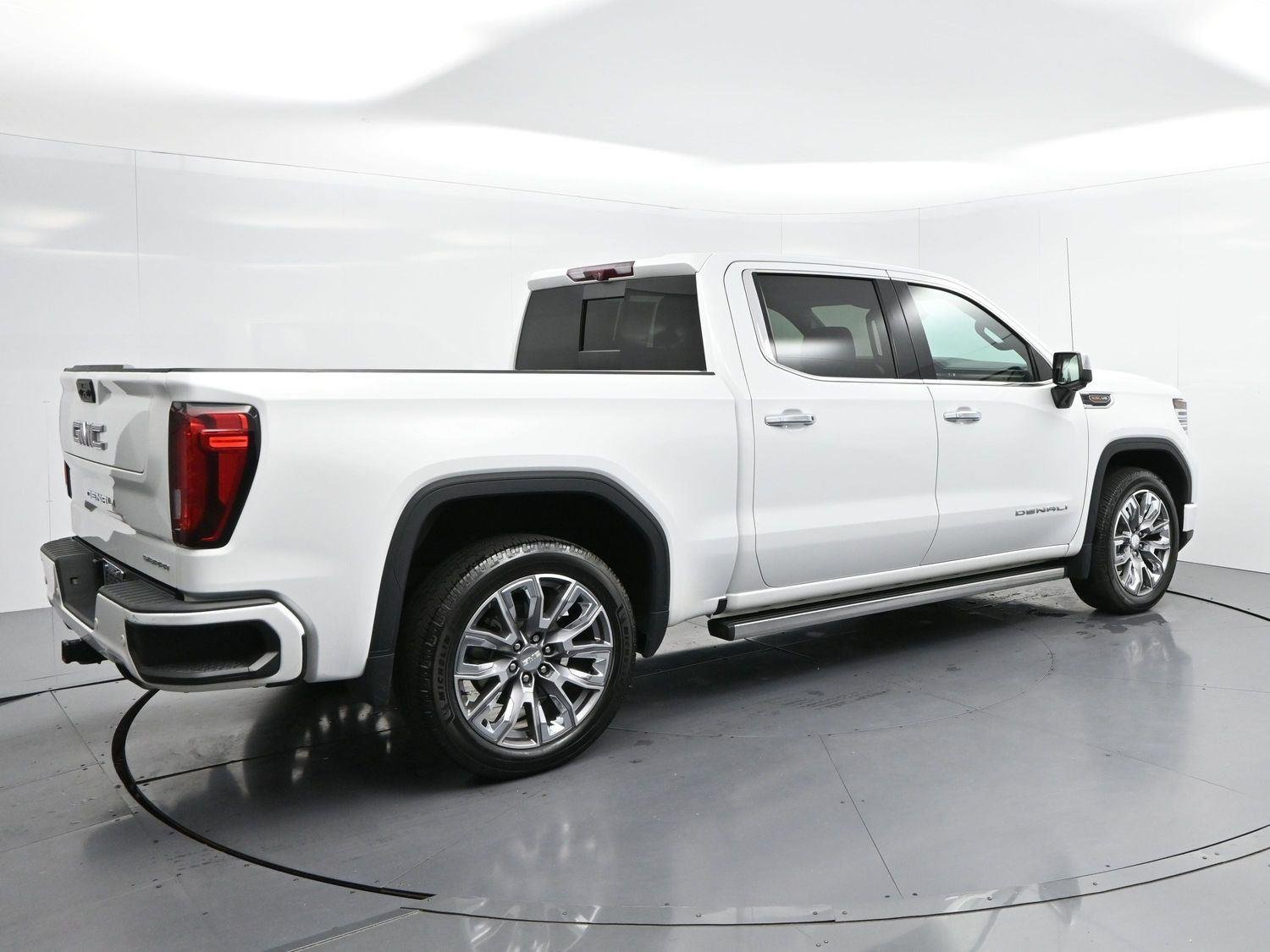 Used 2023 Summit White GMC Denali image 7