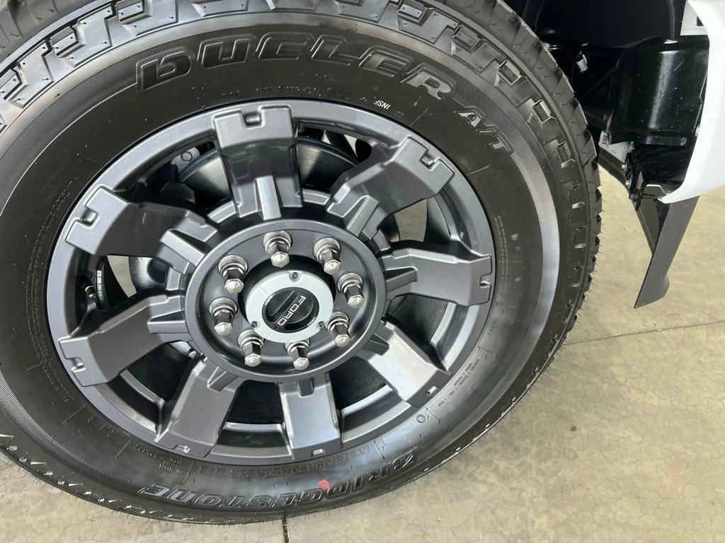 New 2026 Oxford White Ford F-250® XL image 25