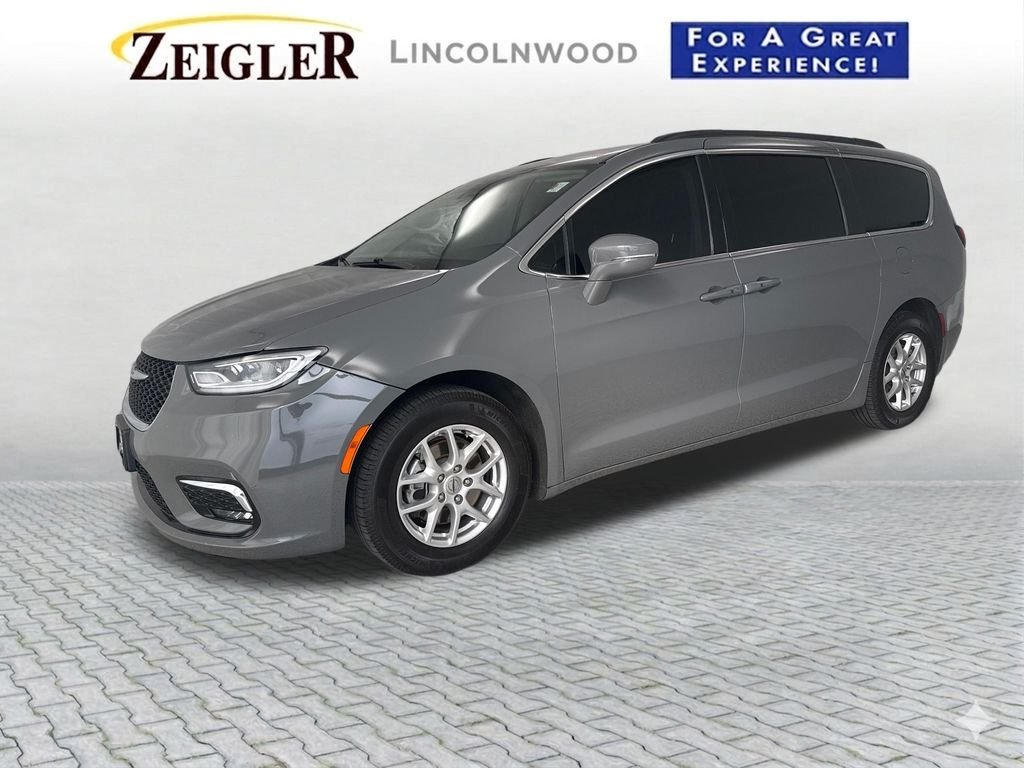 Used 2022 Chrysler Pacifica Touring L with VIN 2C4RC1BG4NR168011 for sale in Lincolnwood, IL