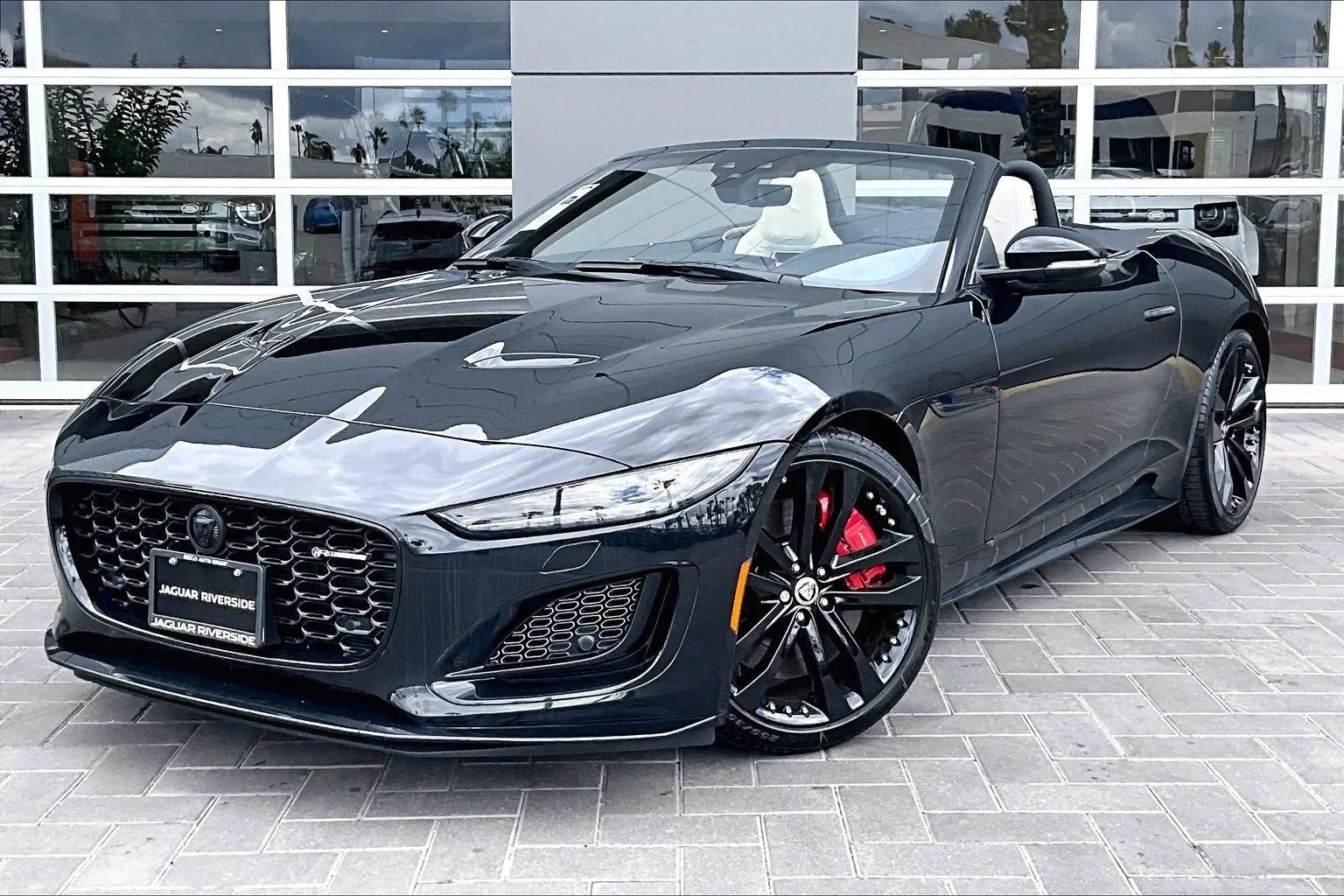 2024 Jaguar F-TYPE P450 R-Dynamic Convertible's photo