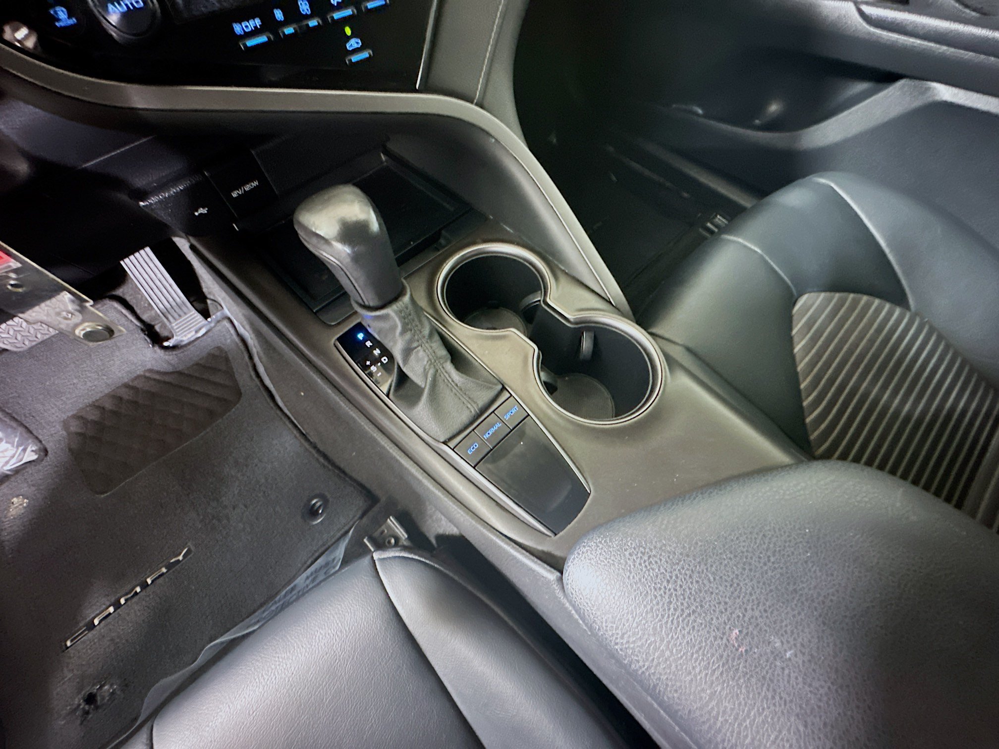 Used 2023 Red Toyota SE image 21