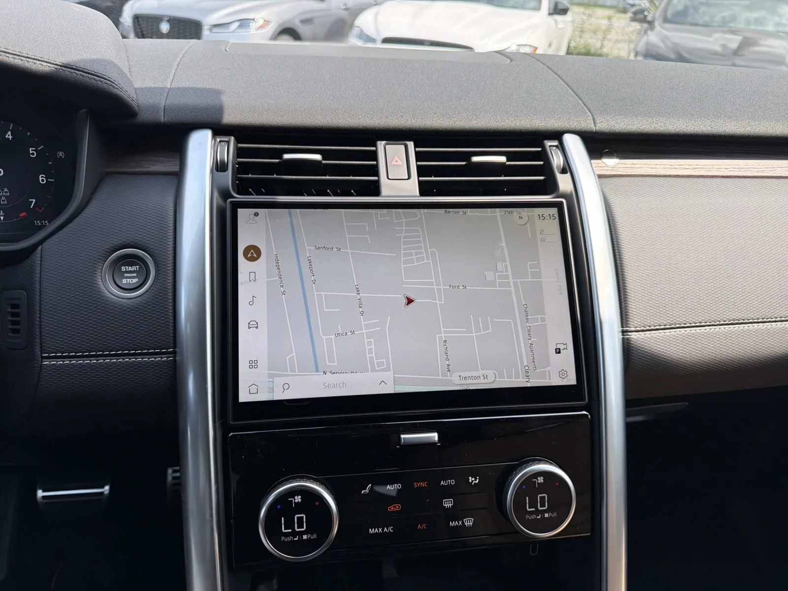 New 2026 Santorini Black Land Rover Dynamic SE image 11