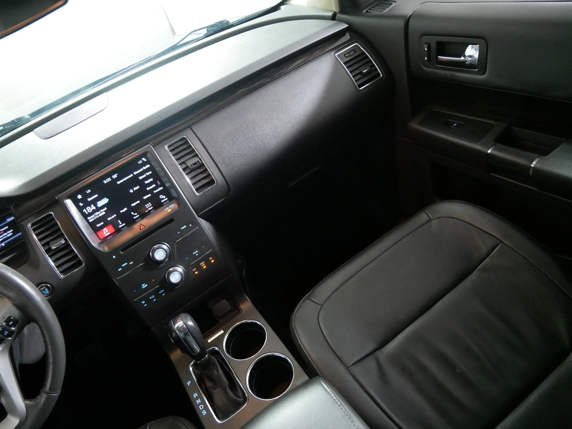 Used 2017 Shadow Black Ford SEL image 11