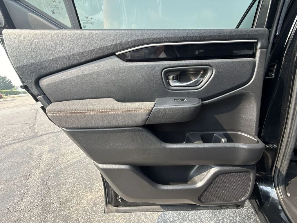Used 2023 Black Honda Sport image 23