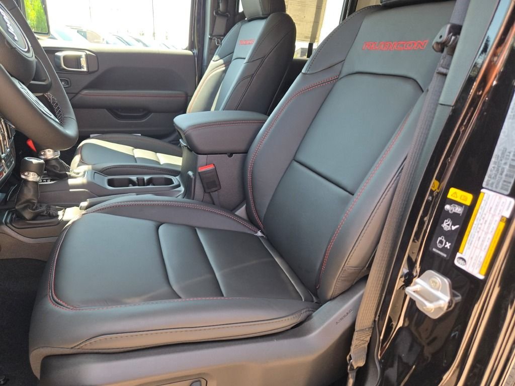 New 2026 Black Clearcoat Jeep Rubicon image 24