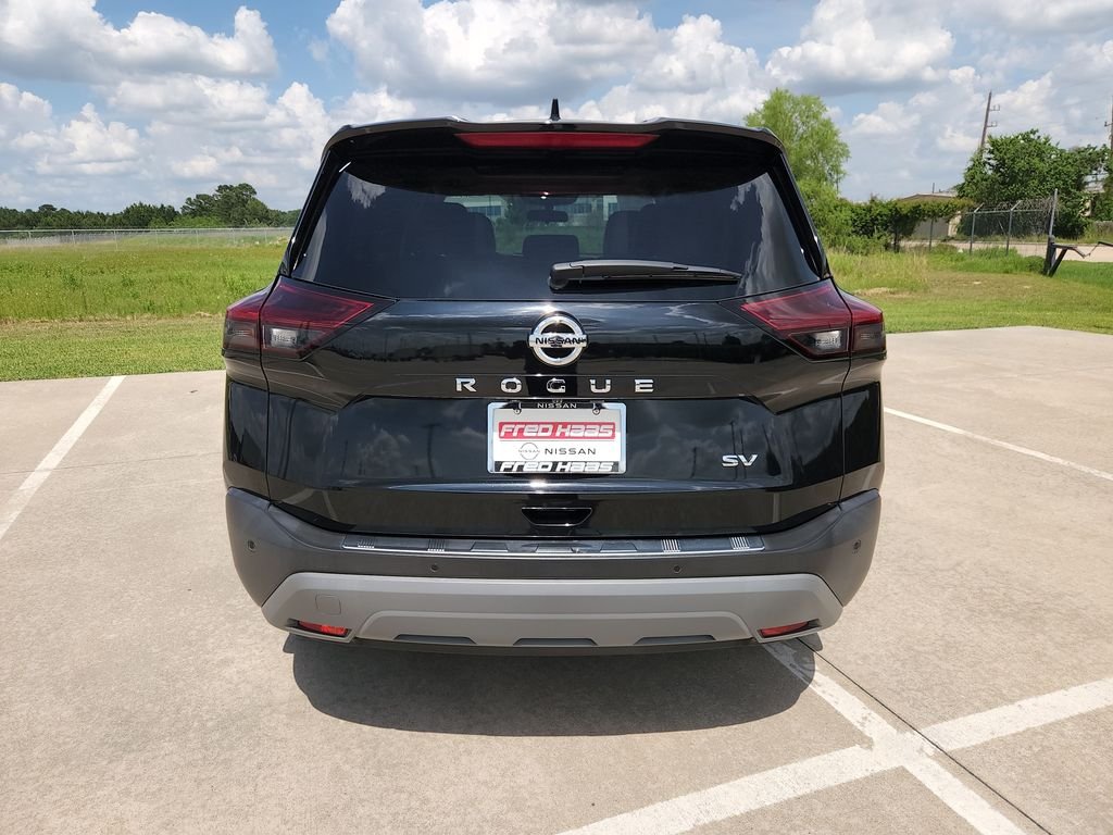 Certified Used 2021 Black Nissan SV image 5