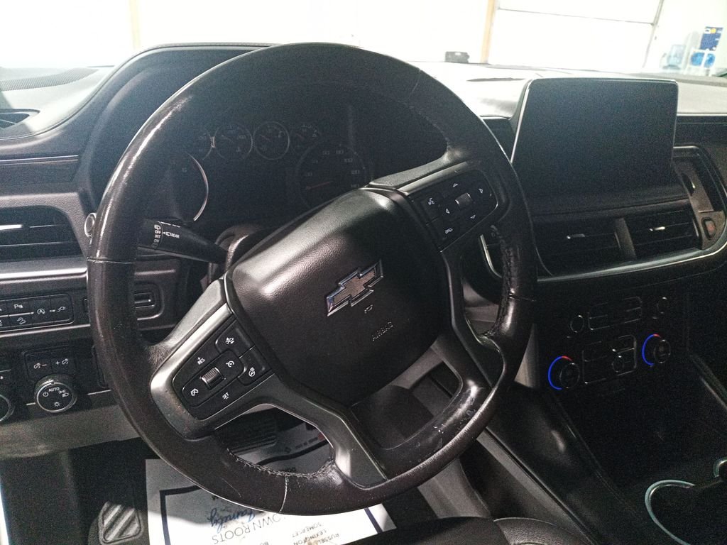 Used 2021 White Chevrolet Z71 image 16