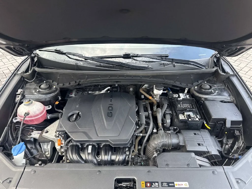 Used 2022 Black Hyundai SEL image 10